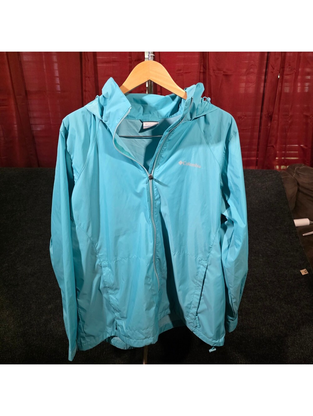Columbia Women's Light Blue Waterproof Hooded Jacket Size 1X